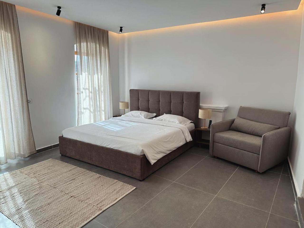Lion'S Villa Влёра Экстерьер фото